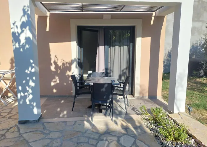 Don Kostangelo 3* Nikiana