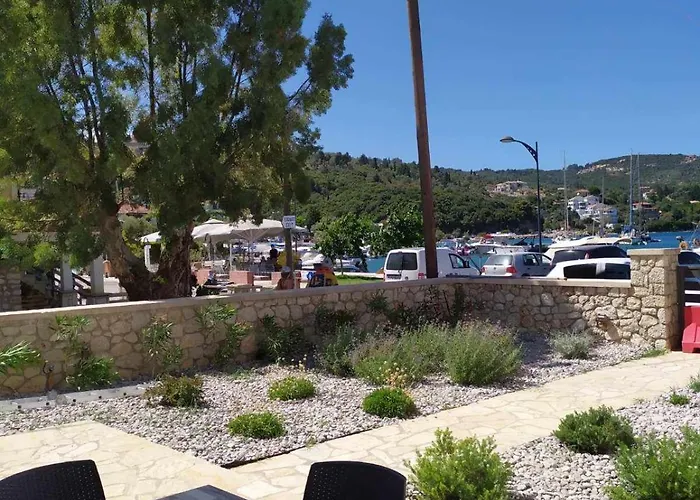 Casa de hóspedes Don Kostangelo Nikiana