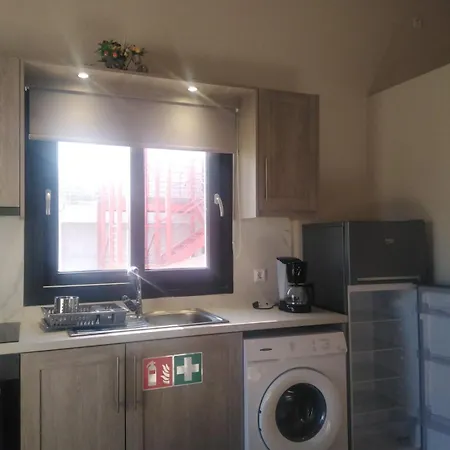 Don Kostangelo ゲストハウス 3*