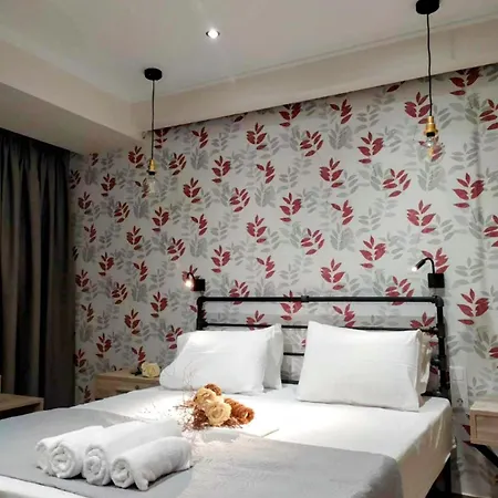 Don Kostangelo ゲストハウス 3*